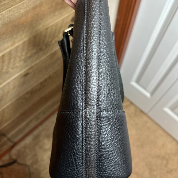 Gucci Black Pebbled Leather Hasler Horsebit Tote in Like New Condition - Picture 11 of 16